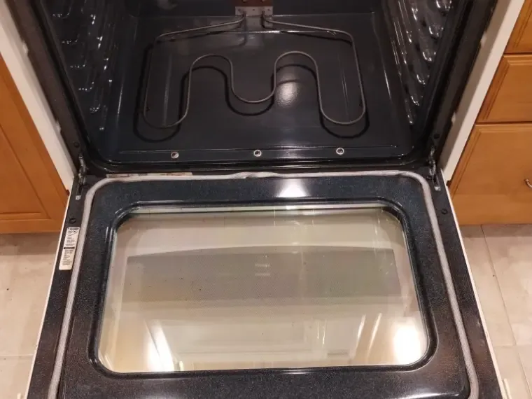 Oven door, seal and glass cleaned inside and out
